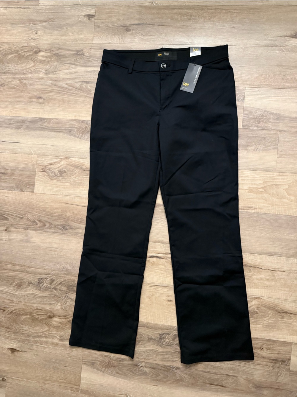 Lee Women’s Flex Motion Black Straight-Leg Pants 16L